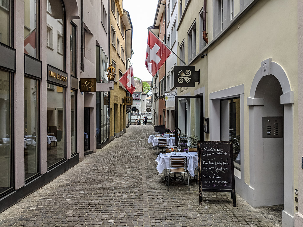Cafés and chocolate in Switzerland