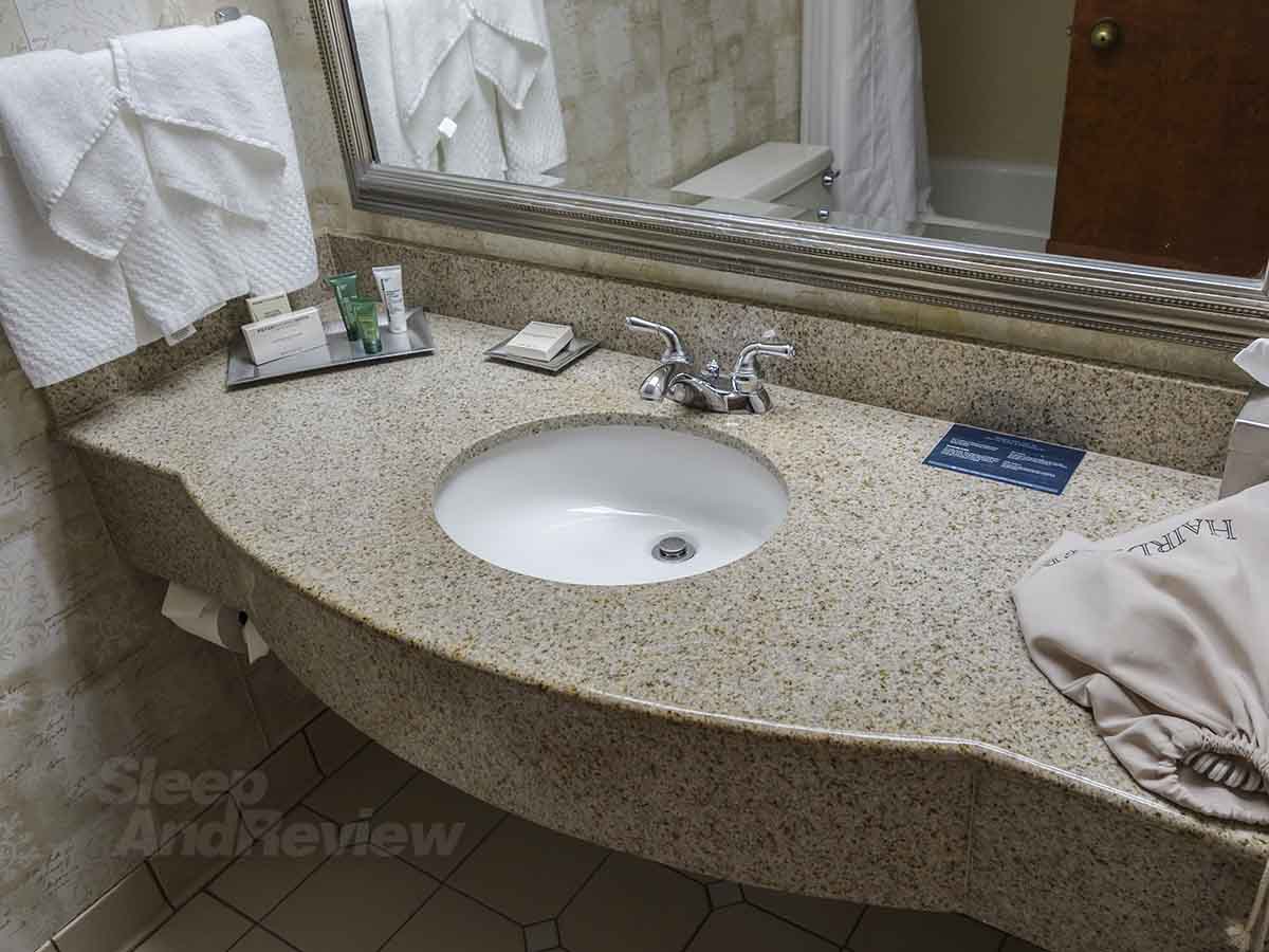 Knoxville Hilton bathroom sink and vanity