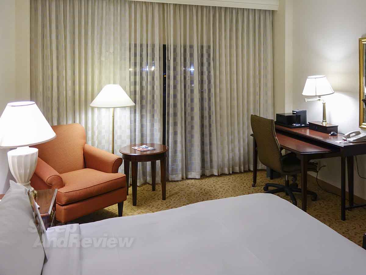 Marriott IAH hotel room