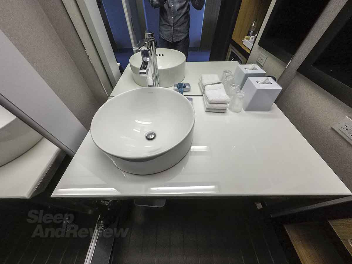 Aloft SFO bathroom vanity