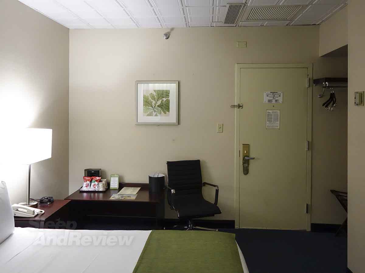 Miami International Airport Hotel room details