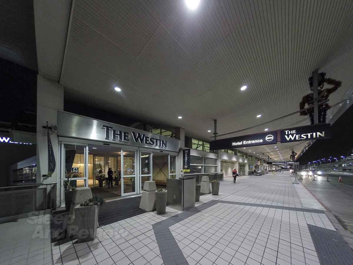 Westin DTW main entrance