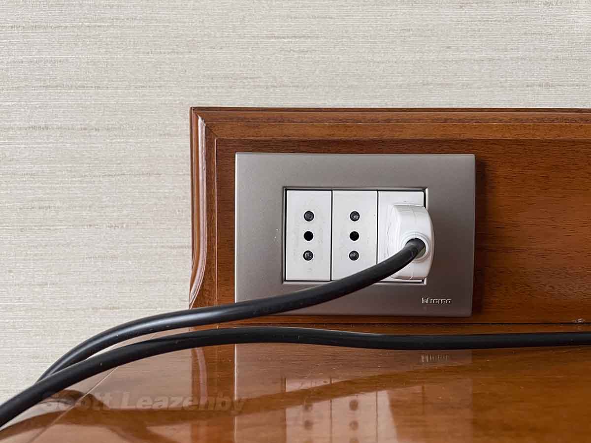 Hilton FCO suite European style plugs