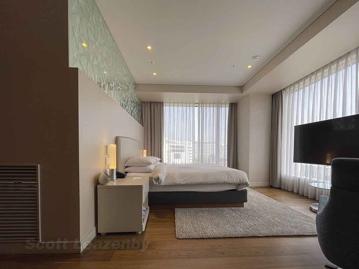Incheon Grand Hyatt suite bedroom