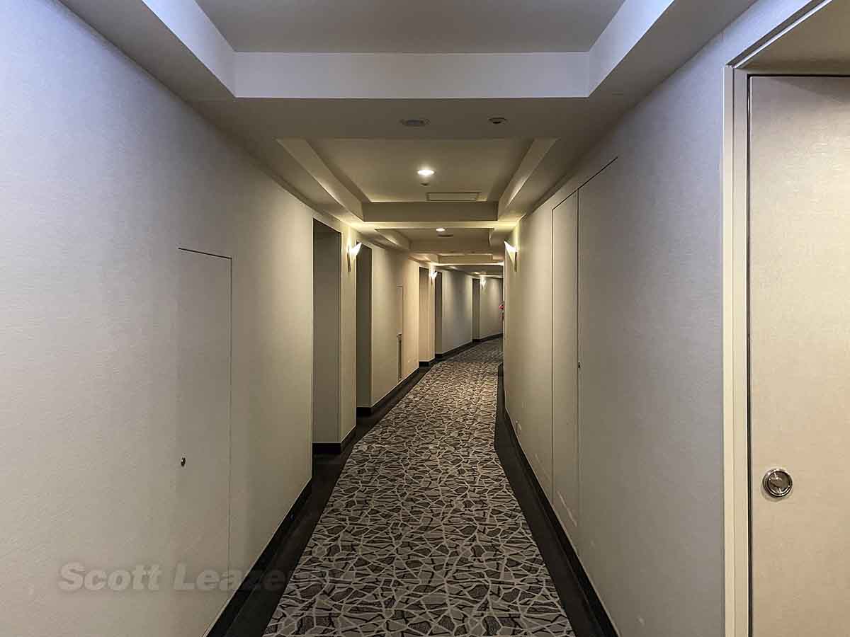 Tobu Hotel Narita 12th floor hallway