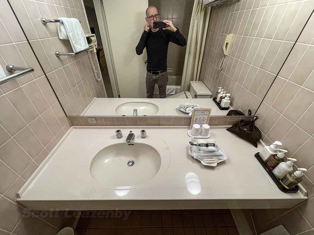 Tobu Hotel Narita bathroom vanity