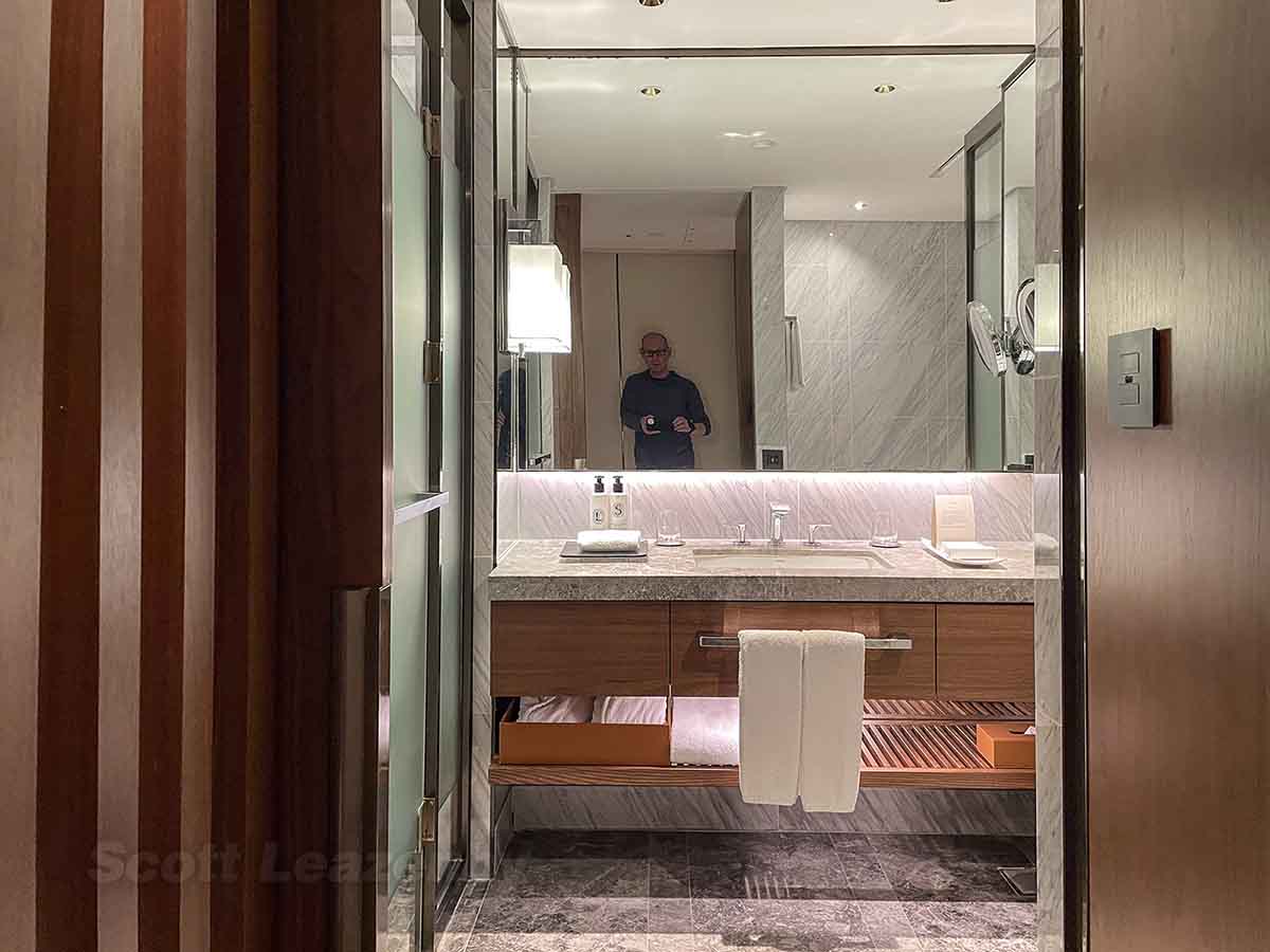 Lotte Hotel Seoul bathroom vanity