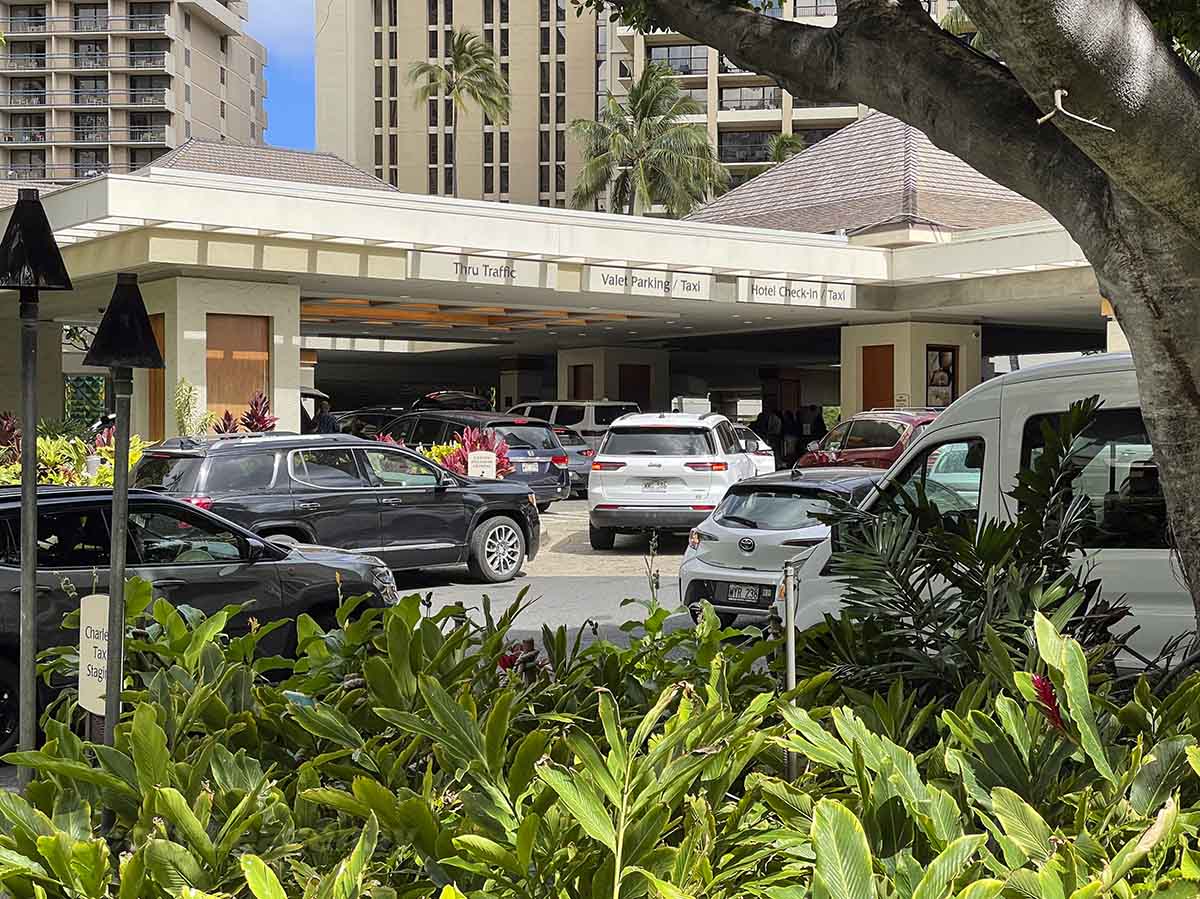 Entrance to main lobby Hilton Hawaiian Village