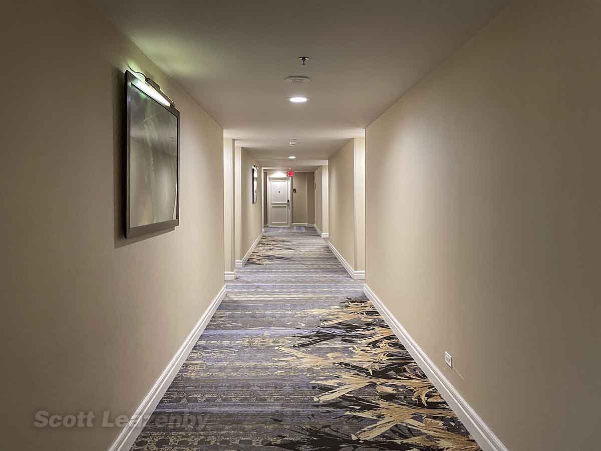 Hilton Hawaiian Village Guest room hallway