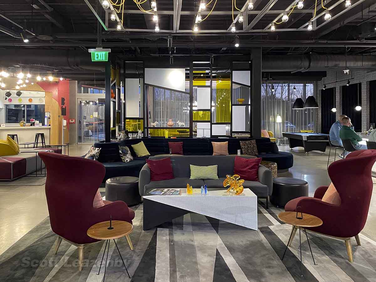 Aloft CLT lobby