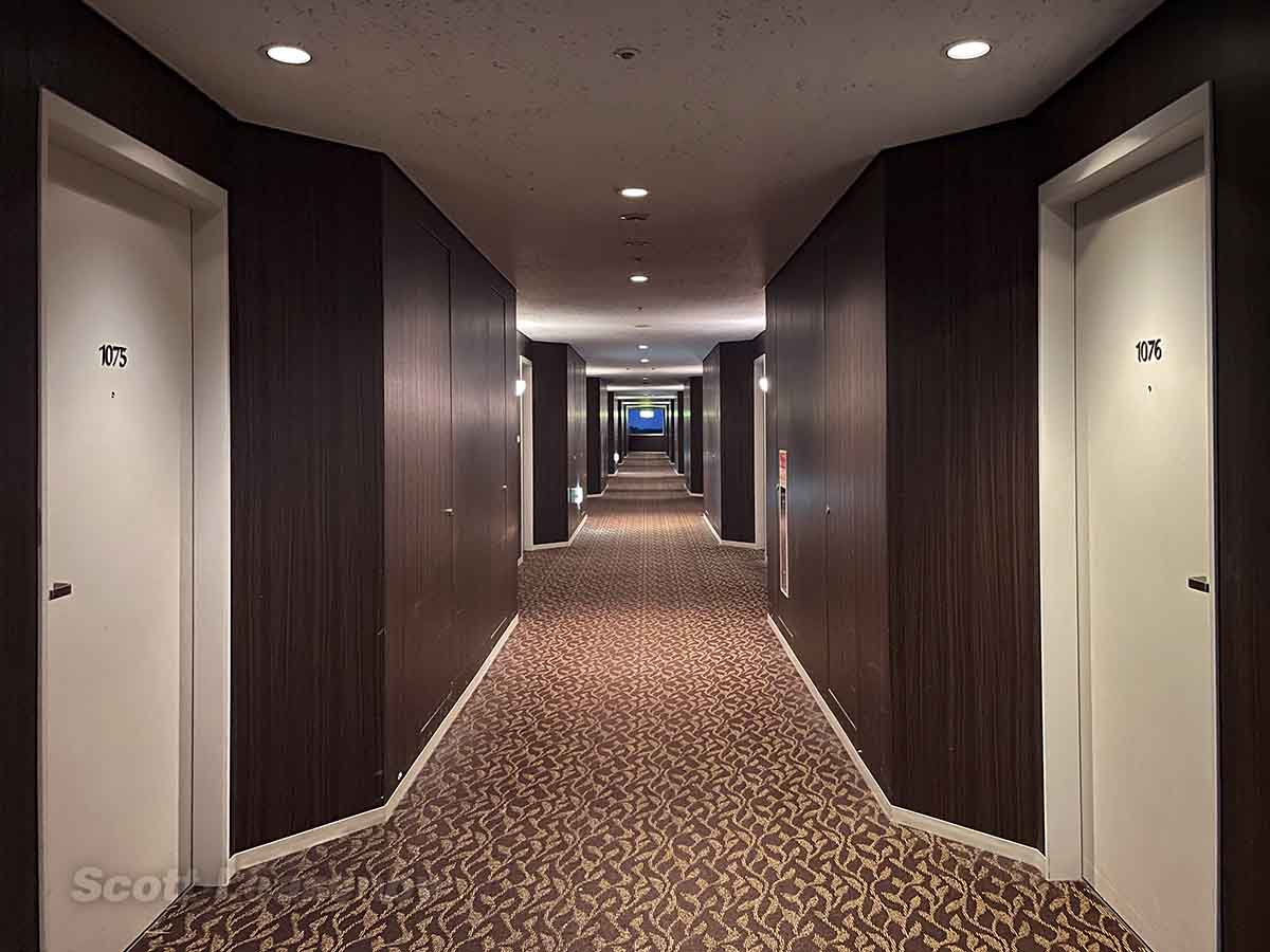 Nikko Hotel NRT guest room hallway